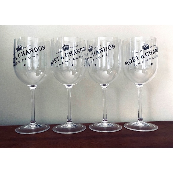 Moet & Chandon Acrylic Champagne Ice Bucket With 4 Moet Clear Goblets - Picture 8 of 8